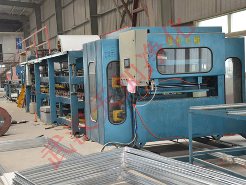 湖北机制彩板成型机